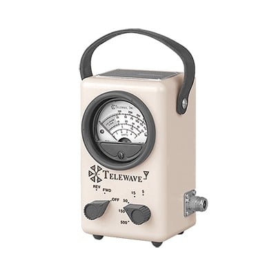 44A Wattmetro para Radiofrecuencia de Banda Ancha, 20-1000 MHz, en escalas de 5, 15, 50, 150 y 500 Watt.