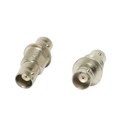 CON-N103 Adaptador Coaxial Doble, de BNC Hembra a BNC Hembra para Chasis en COM-3010, Niquel / Oro / Delrin.