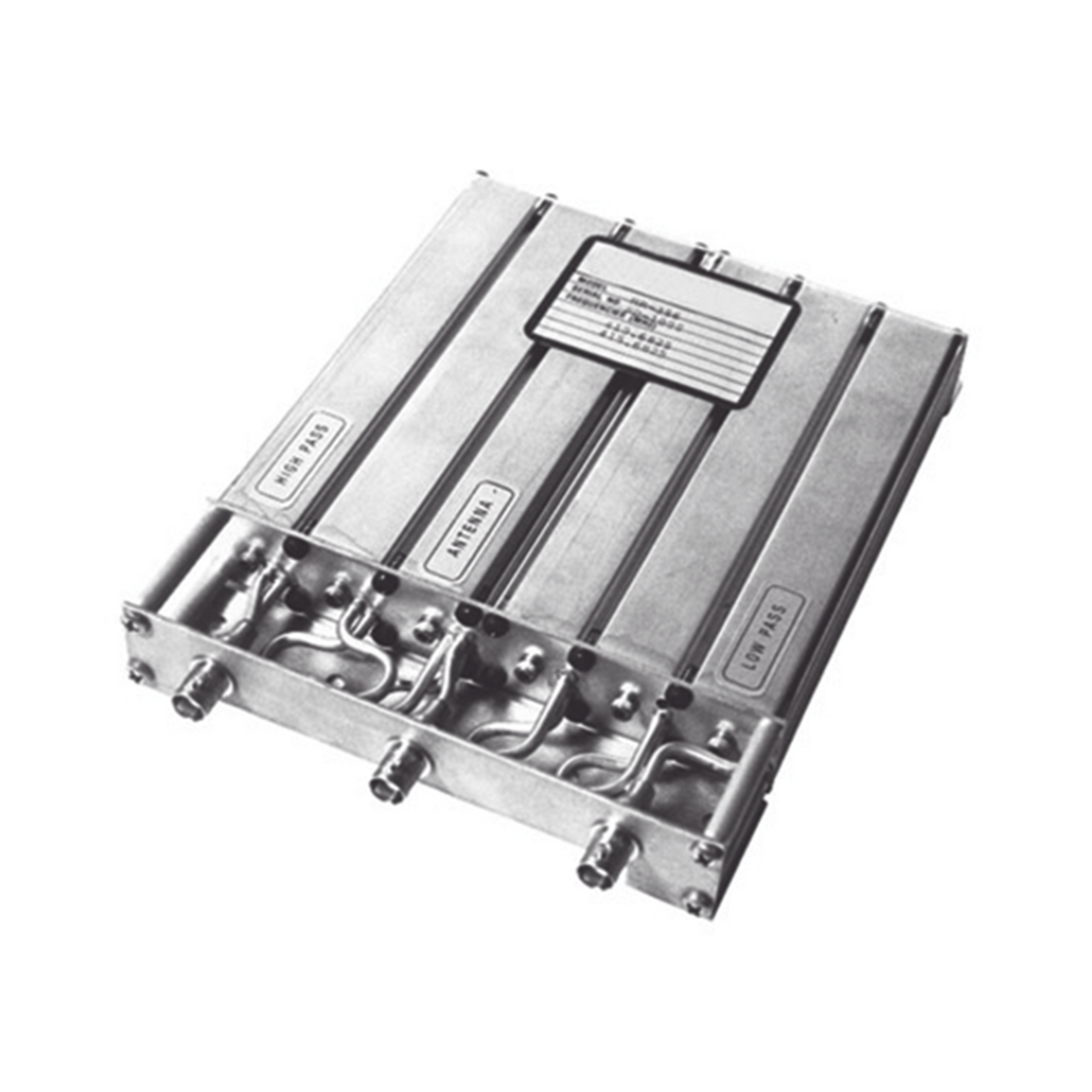 MR356B-1 Duplexer Móvil para 406-440 MHz, 6 Cavidades, 5 a 10 MHz de Sep., 50 Watt, Conectores BNC Hembra.