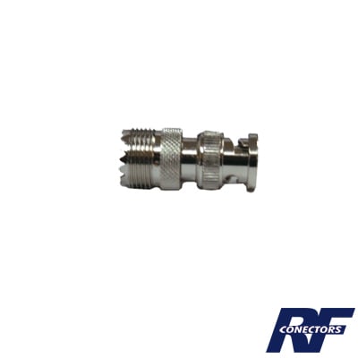 RFB-1136 Adaptador en Linea para 50 Ohm, Conector BNC Macho-UHF Hembra (SO-239), Níquel/ Oro/ Delrin.