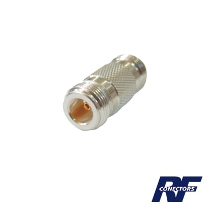 RFN-1013-1 Adaptador Barril en Linea para 50 Ohm, de Conector N Hembra a N Hembra, Plata/ Oro/ Teflón.