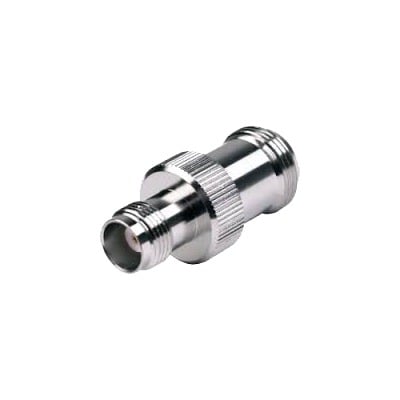 RFT-1239 Adaptador en Línea de Conector TNC Hembra a N Hembra, Níquel/ Oro/ Teflón.