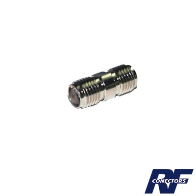 RSA-3404 Adaptador en Línea tipo Barril, de Conector SMA Hembra a SMA Hembra, Níquel/ Oro/ Teflón.