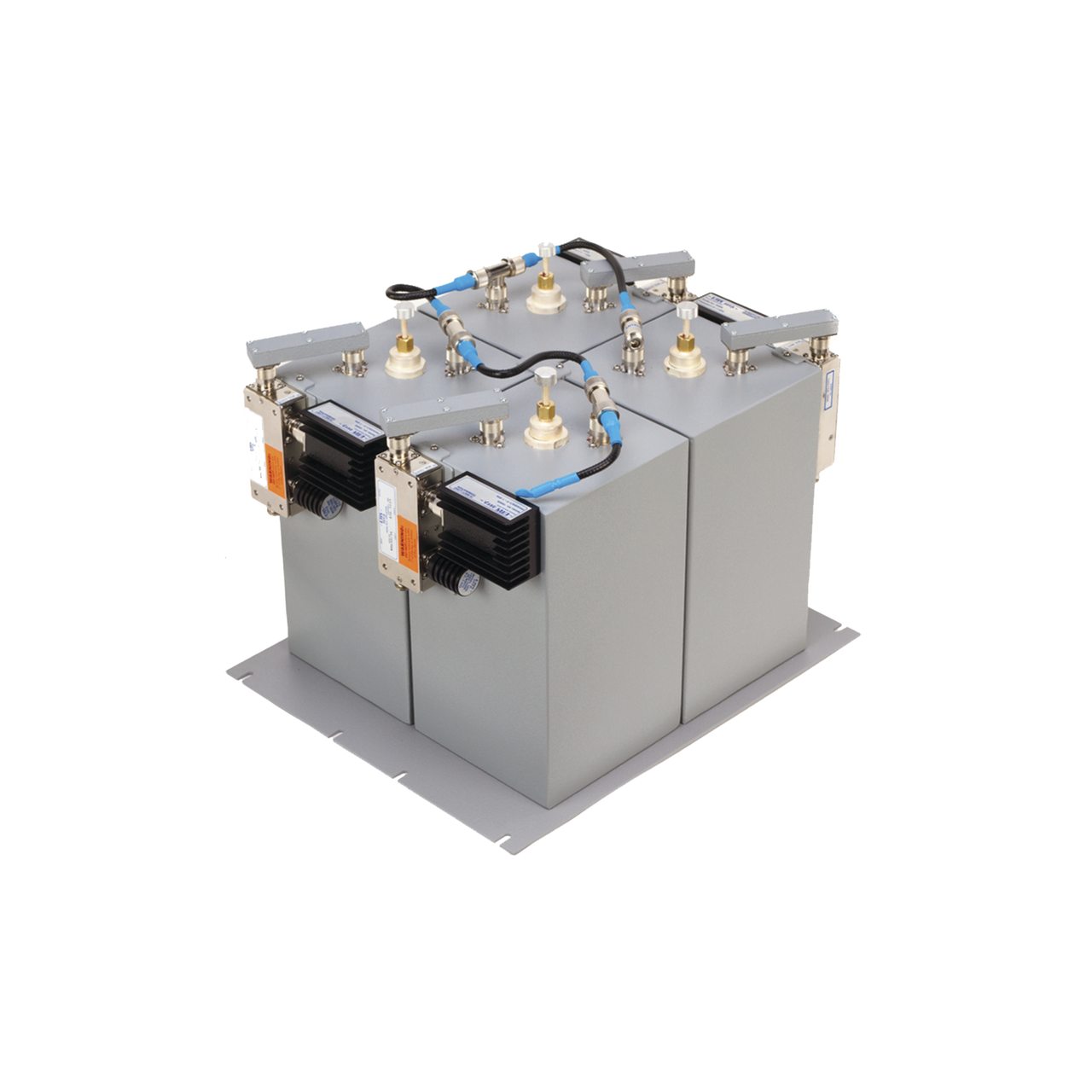 W6544-1/7C Combinador para 300-650 MHz, 4 Canales, 50 Watt, Conector N Hembra, Circulador Sencillo.